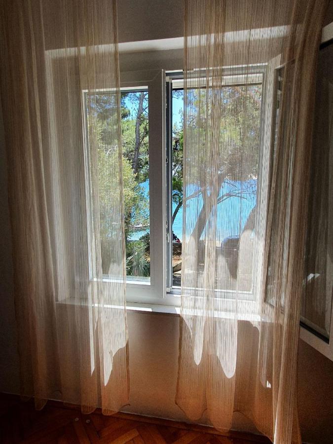 Martinšćica Sidus Maris, Spacious Seaside Apartment With Free Parking מראה חיצוני תמונה