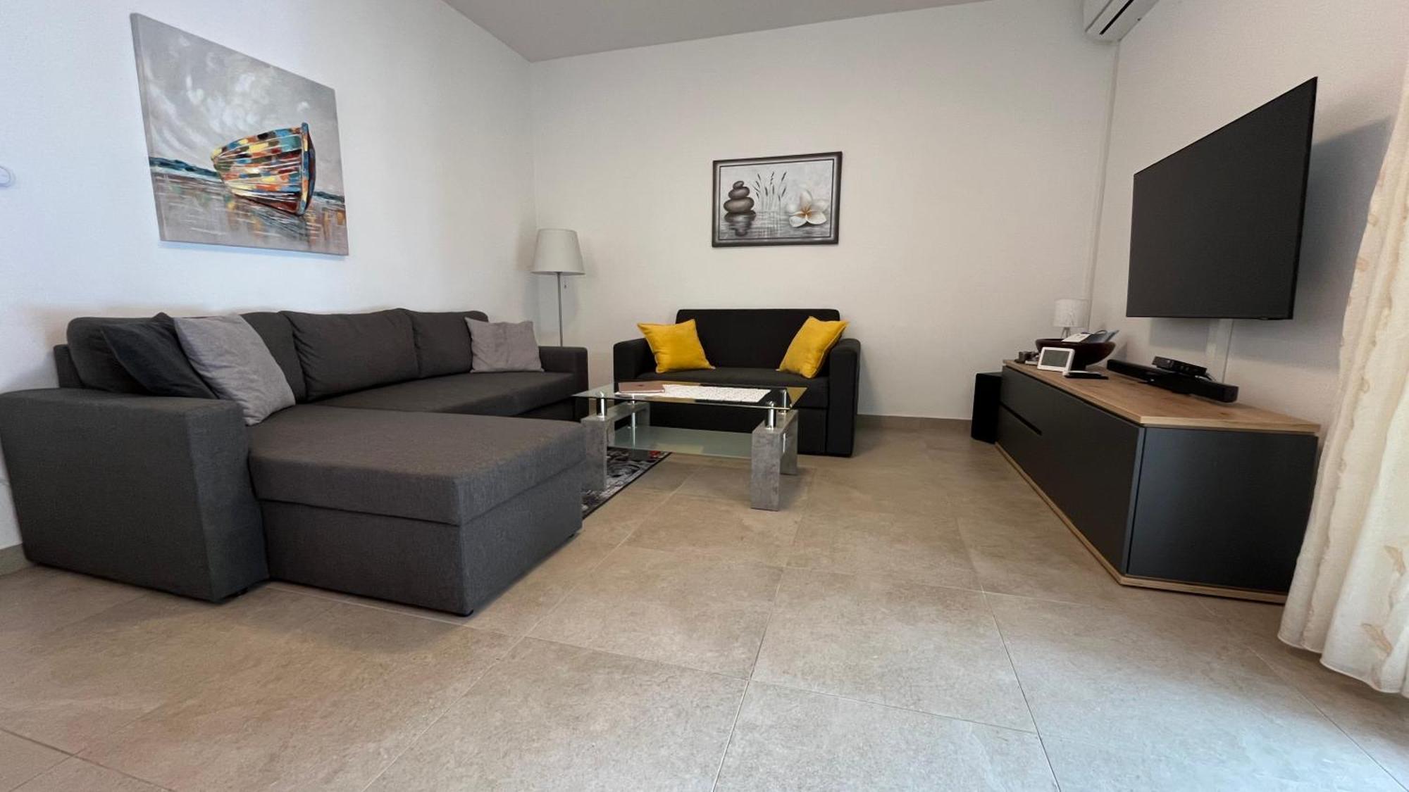 Martinšćica Sidus Maris, Spacious Seaside Apartment With Free Parking מראה חיצוני תמונה
