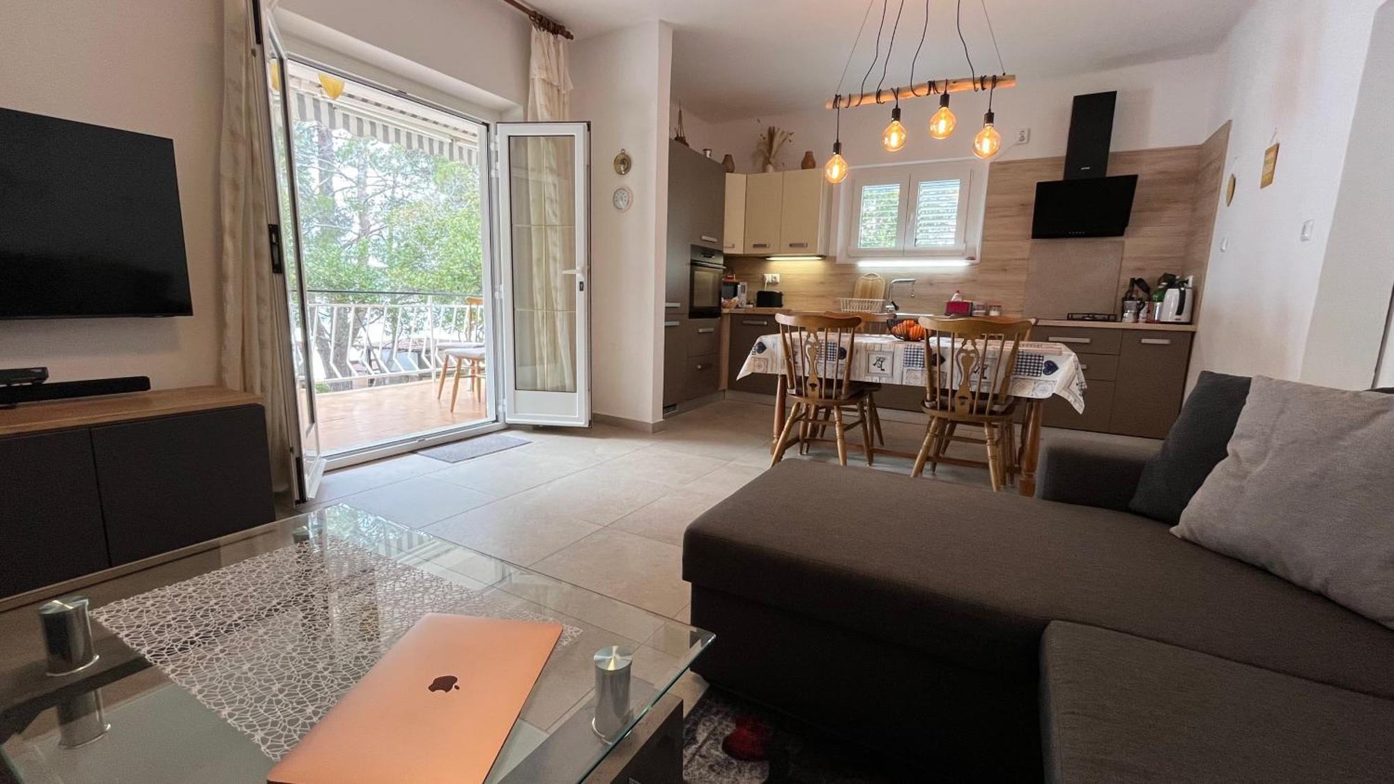 Martinšćica Sidus Maris, Spacious Seaside Apartment With Free Parking מראה חיצוני תמונה